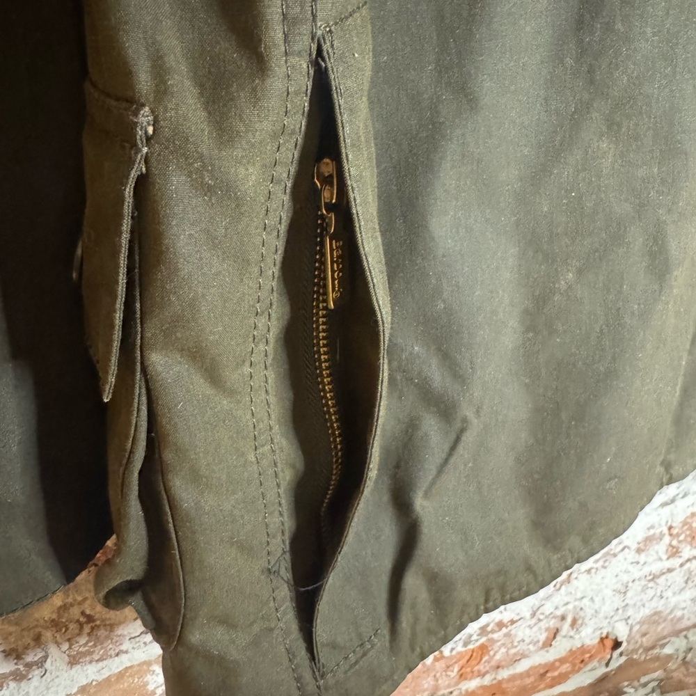 Barbour Boys Beaufort Waxed Cotton Jacket Olive Green Size Large Excellent Condi - Picture 10 of 12